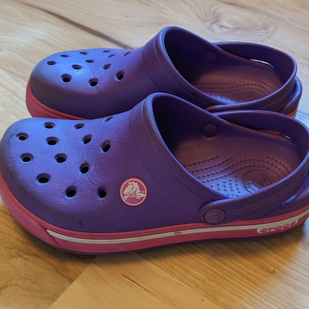 Girls Boys 💜 Purple Crocs - Toddler/Kids Size 12-13